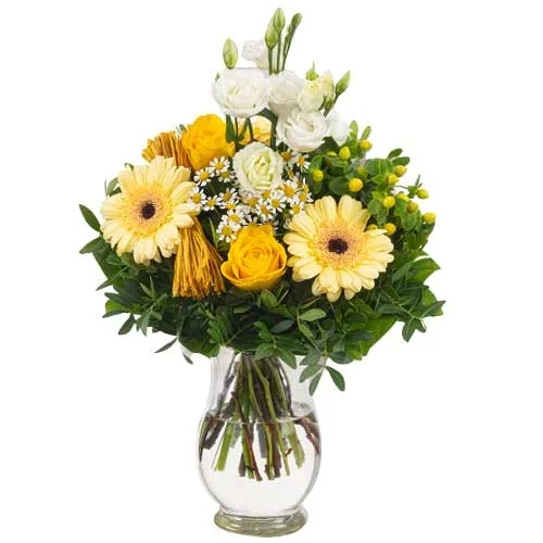 Alluring Bunch of Mix Floral Creation with Vase