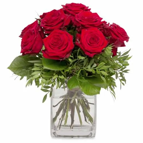 Enchanting Bouquet of Red Roses
