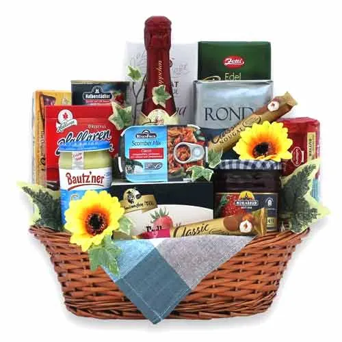 Deluxe Hearth-side Gift Basket with Wine