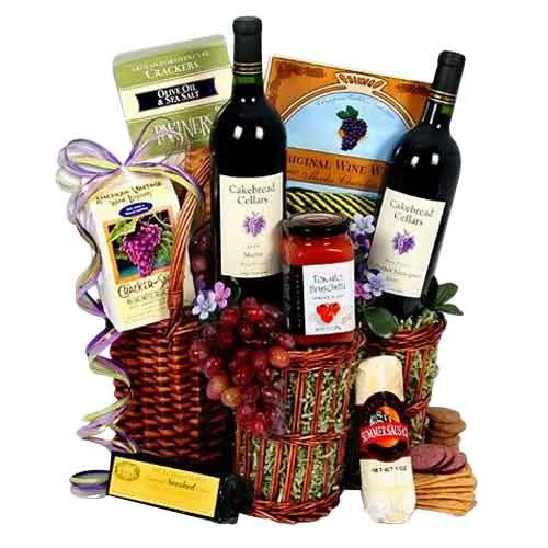 Eloquent Goodies Gift Hamper with Santa s Blessings